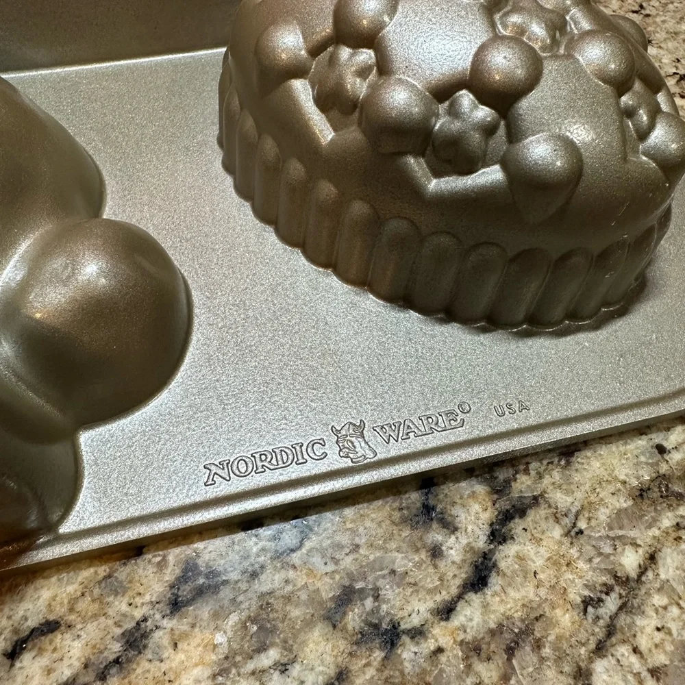 🐰 Nordic Ware Easter Bunny Cake Pan
